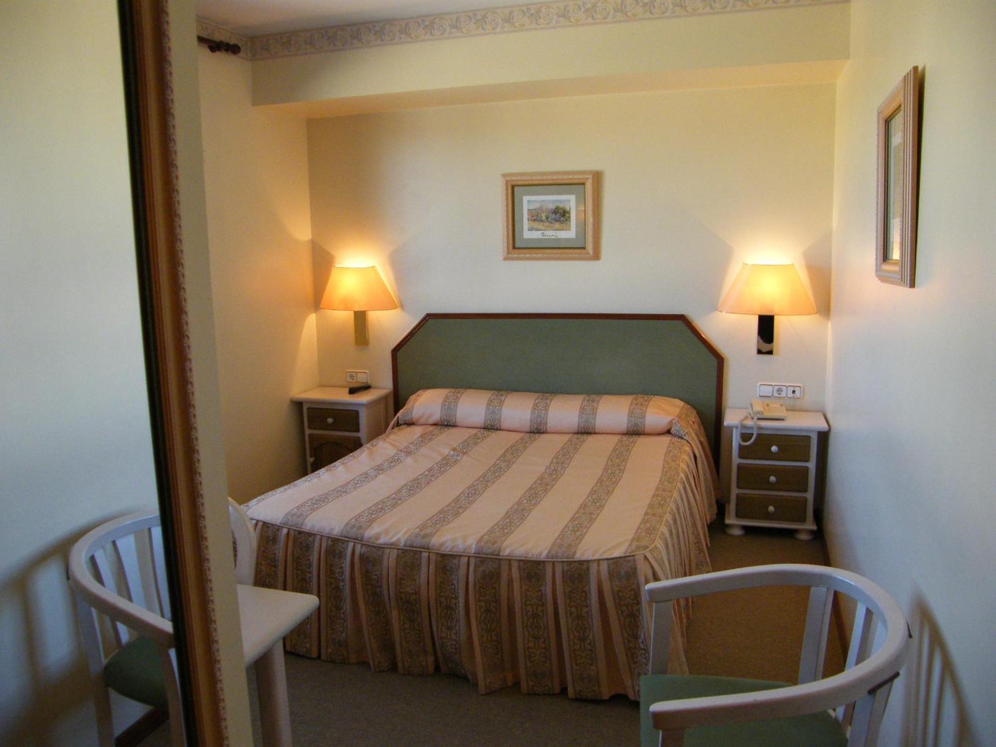 Hotel Magallon Caspe Dış mekan fotoğraf